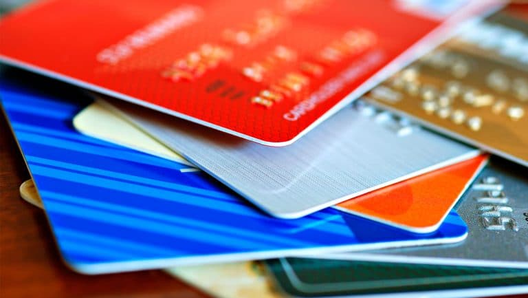 ¿Cuántas tarjetas de crédito son demasiadas?