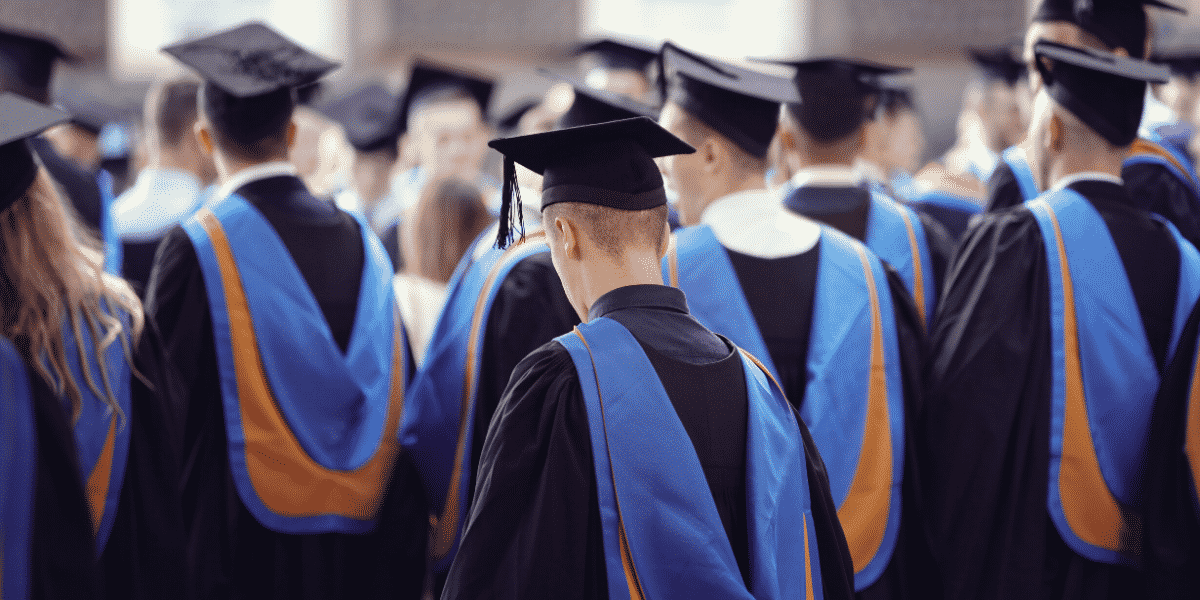 Simple Credit Tips for Recent Graduates